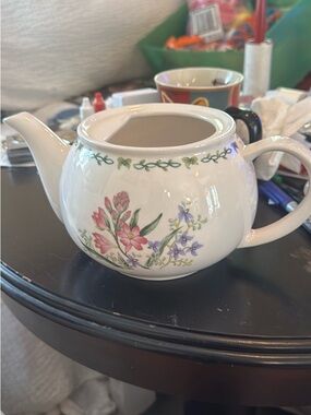 Thompson White Ceramic Teapot with Green Logo Marking